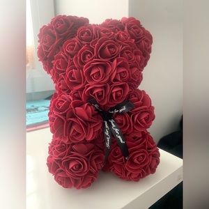 Beautiful red rose bear